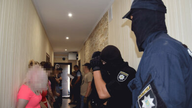 Закрытые полицией три порностудии в Николаеве зарабатывали ежемесячно более 2,5 миллионов (видео) | Корабелов.ИНФО