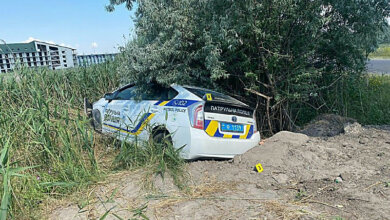 В Коблево полицейский Prius слетел в кювет — пострадал патрульный | Корабелов.ИНФО image 1