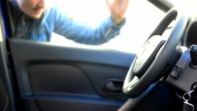 На парковке в Николаеве из автомобиля украли 20 тысяч долларов | Корабелов.ИНФО