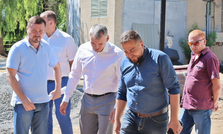 Скоро выборы: Сенкевич в Корабельном районе проверил ремонт сквера за 10 млн грн | Корабелов.ИНФО image 2