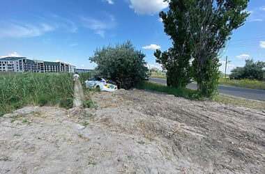 В Коблево полицейский Prius слетел в кювет — пострадал патрульный | Корабелов.ИНФО image 2