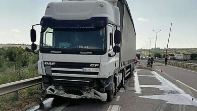"Фура" на Николаевщине въехала в отбойник, а потом задавила насмерть двух пешеходов | Корабелов.ИНФО