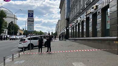 В Киеве мужчина, угрожая взрывчаткой, взял в заложники начальника отделения банка | Корабелов.ИНФО