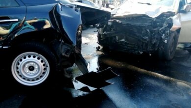 В Николаеве Hyundai на огромной скорости протаранил Mercedes: пострадал водитель | Корабелов.ИНФО