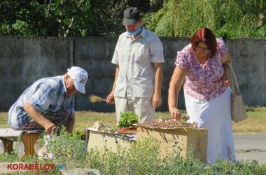 "Бог живе в кожній людині": в Корабельному святкували Яблучний Спас (відео) | Корабелов.ИНФО image 1