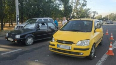 В Корабельном районе «Хюндай» врезался в «Ниссан» | Корабелов.ИНФО