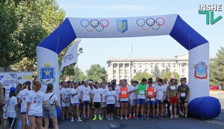 В Николаеве прошел забег «Шаную воїнів, біжу за Героїв України!» (Видео) | Корабелов.ИНФО image 5