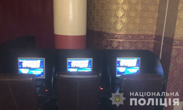 В Николаеве полиция нашла «подпольный» зал с игровыми автоматами | Корабелов.ИНФО