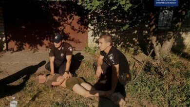 Патрульні в Корабельному районі допомогли шпиталізувати неадекватного чоловіка | Корабелов.ИНФО