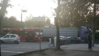 В Корабельном районе зерновоз столкнулся с пассажирским автобусом (Видео) | Корабелов.ИНФО