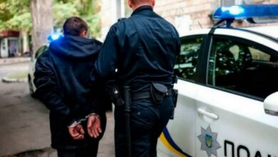 Хулиган в Корабельном еще и ударил полицейского - суд отправил дебошира под домашний арест | Корабелов.ИНФО