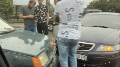 "Поцеловались "Таврия" с "Хондой": еще одно ДТП на проспекте Богоявленском | Корабелов.ИНФО image 2