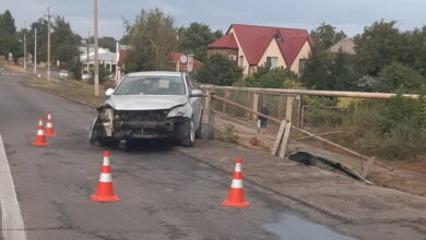 В Корабельном районе KIA влетел в ограждение моста - водитель исчез | Корабелов.ИНФО image 2