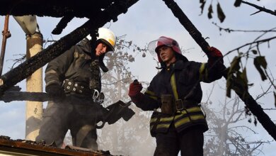 В "царском селе" Корабельного района горел дом (Видео) | Корабелов.ИНФО