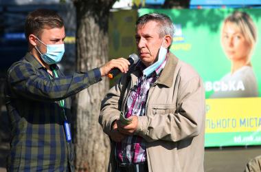 Андрей Коваленко, кандидат в депутаты от партии «Слуга Народа» продолжает знакомиться с жителями родного Корабельного | Корабелов.ИНФО image 7