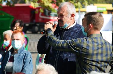 Андрей Коваленко, кандидат в депутаты от партии «Слуга Народа» продолжает знакомиться с жителями родного Корабельного | Корабелов.ИНФО image 6