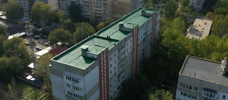 В Николаеве жильцы многоэтажки сдали крышу дома в аренду на 20 лет (видео) | Корабелов.ИНФО