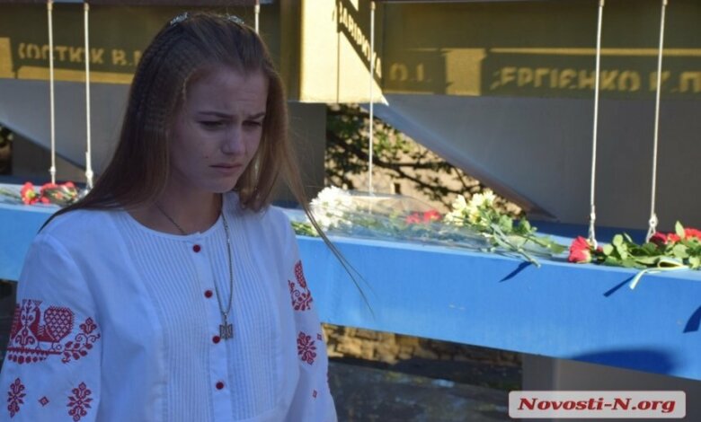 С молитвой и памятью об ушедших: в Николаеве отметили День защитника Украины | Корабелов.ИНФО image 5