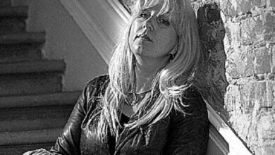 «В моей смерти прошу винить Российскую Федерацию»: редактор сайта подожгла себя у здания МВД | Корабелов.ИНФО