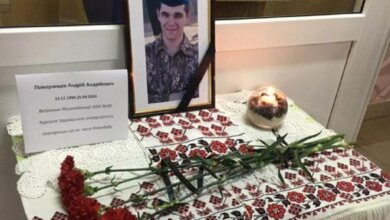 У школі в Корабельному, де навчався курсант, що загинув у авіакатастрофі, згадують його зі сльозами вдячності (Відео) | Корабелов.ИНФО image 3