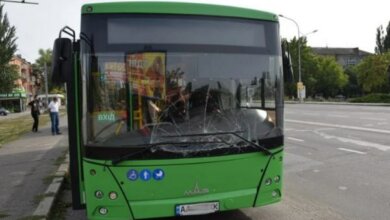 Ехавший из Корабельного района «зеленый» автобус врезался в маршрутку | Корабелов.ИНФО