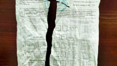 Николаевец порвал бюллетень на избирательном участке | Корабелов.ИНФО
