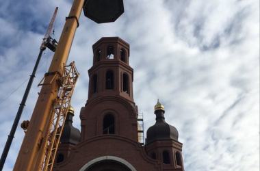 До освячення накупольних хрестів храму долучився голова Корабельного району | Корабелов.ИНФО image 3