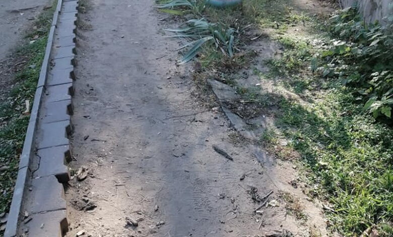 "Под ногами - колдобины, от властей - отписки", - жители Корабельного района жалуются на плохие тротуары | Корабелов.ИНФО image 3