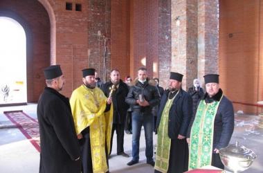 До освячення накупольних хрестів храму долучився голова Корабельного району | Корабелов.ИНФО image 5