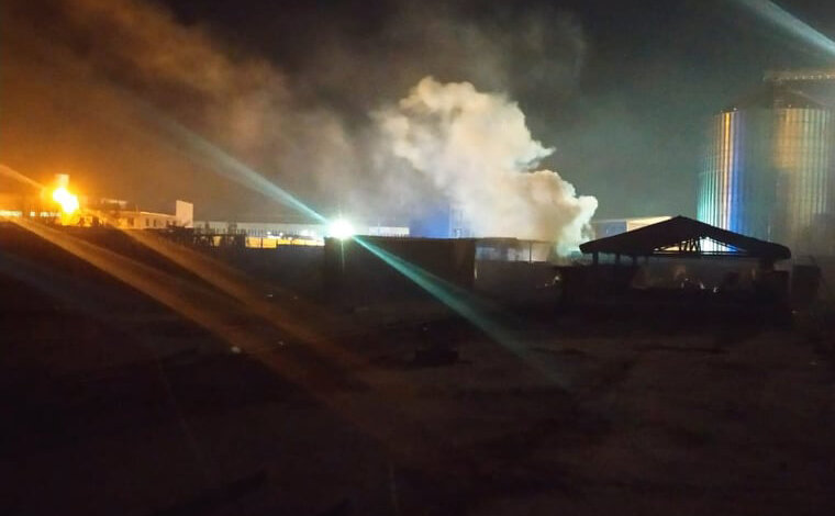 В порту Корабельного района горел строительный вагончик | Корабелов.ИНФО image 1