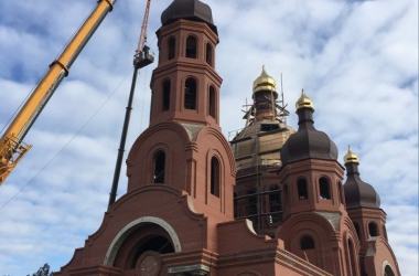До освячення накупольних хрестів храму долучився голова Корабельного району | Корабелов.ИНФО image 11