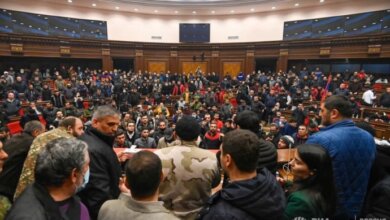 В Армении демонстранты захватили здание парламента и избили его главу (видео) | Корабелов.ИНФО