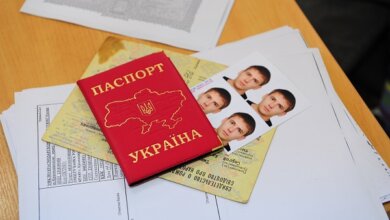 Рада разрешила несовершеннолетним менять свое отчество | Корабелов.ИНФО