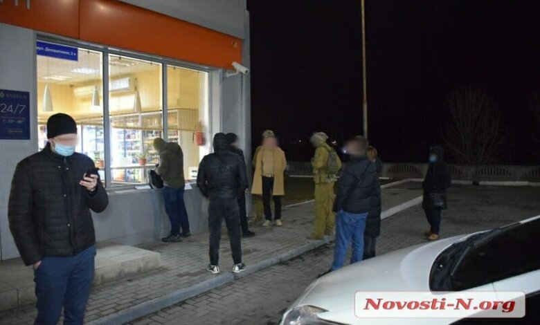 На заправке в Николаеве задержана группа лиц, подозреваемых в вымогательстве | Корабелов.ИНФО image 2