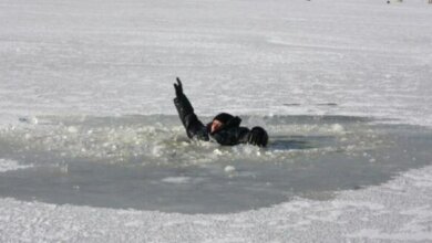 Утонули двое рыбаков на Черкащине: они успели вытолкать 14-летнюю девочку из воды на лед | Корабелов.ИНФО