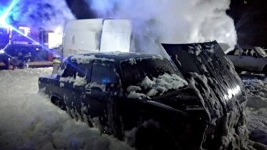 В Корабельном районе ночью сгорел микроавтобус | Корабелов.ИНФО