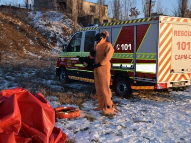 Спасатели, используя "Торнадо", пытались помочь лебедям | Корабелов.ИНФО image 6