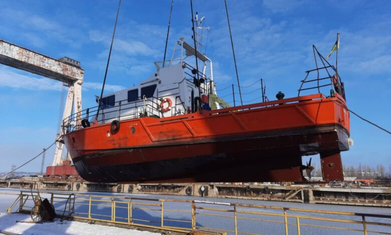 На заводе «Океан» начали ремонт гидрографического катера «А. Лысенко» | Корабелов.ИНФО