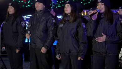 Как они поют! В Николаеве полицейский ансамбль исполнил рождественские композиции (видео) | Корабелов.ИНФО
