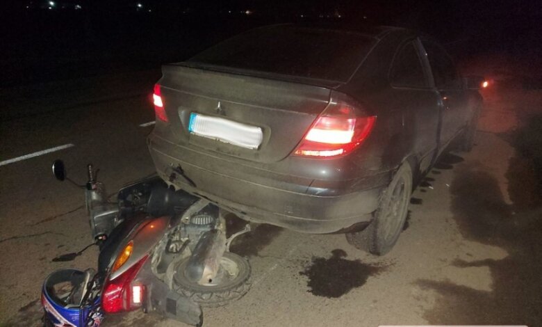 Возле Корабельного района «Мерседес» сбил несовершеннолетнего мопедиста | Корабелов.ИНФО