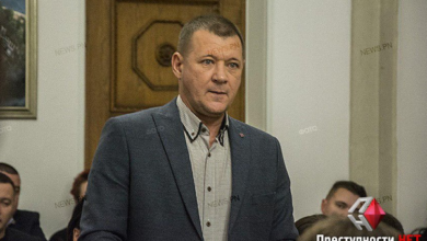 Выломали дверь: глава УКСа Николаева не открывал полиции, которая пришла к нему с обыском | Корабелов.ИНФО