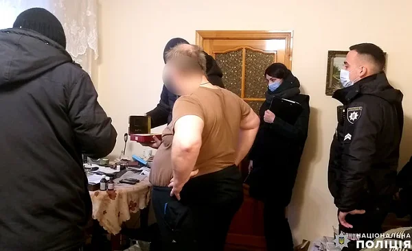 В Николаеве задержали распространителей детского порно