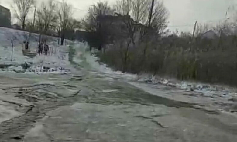 Каток от водоканала: в Корабельном районе затопило парк "Богоявленский" (видео) | Корабелов.ИНФО