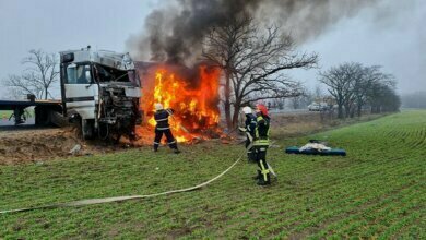 В Витовском районе после лобового столкновения двух фур загорелась одна из них | Корабелов.ИНФО image 2