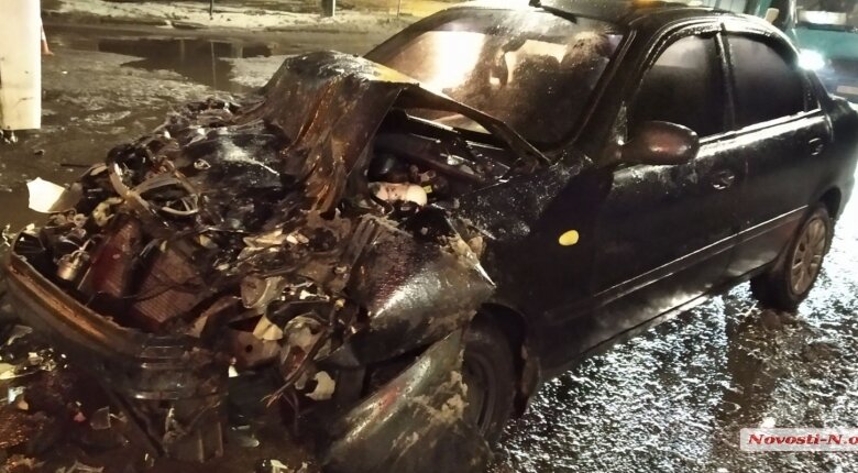 В Корабельном районе «Ланос» протаранил не пропустившую его маршрутку | Корабелов.ИНФО image 1