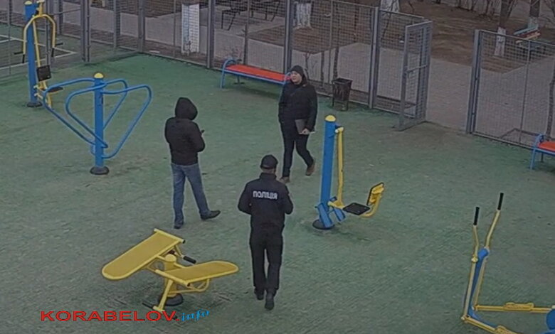 Полиция и мэр занялись поиском "героев", хулиганивших на спортплощадке в Корабельном районе (Фото) | Корабелов.ИНФО image 5