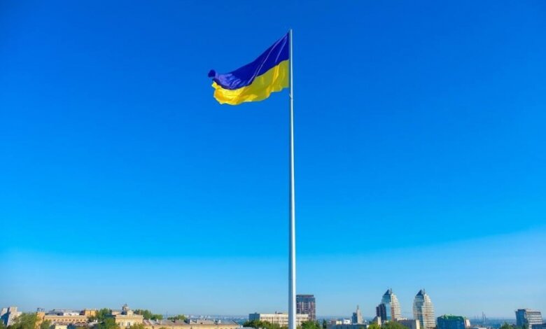 В бюджете Николаева нет денег на 72-метровый флаг, - оправдывается Сенкевич | Корабелов.ИНФО