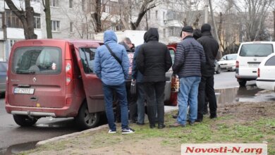 В Николаеве полиция задержала подозреваемого в незаконном хранении оружия. Видео | Корабелов.ИНФО