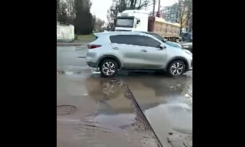 Недавно ремонтированный перекресток на пр. Богоявленском стал кошмаром водителей (видео) | Корабелов.ИНФО