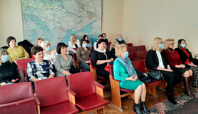 Подарунки для обраних: "райадміністрація Корабельного привітала найкращих жінок" | Корабелов.ИНФО image 2